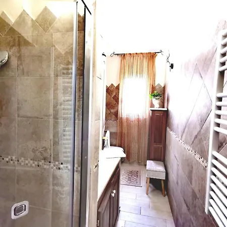 Lux Energy And Garden Bed & Breakfast